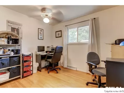 65 Lambert Ln, Springfield, IL 62704 photo 8