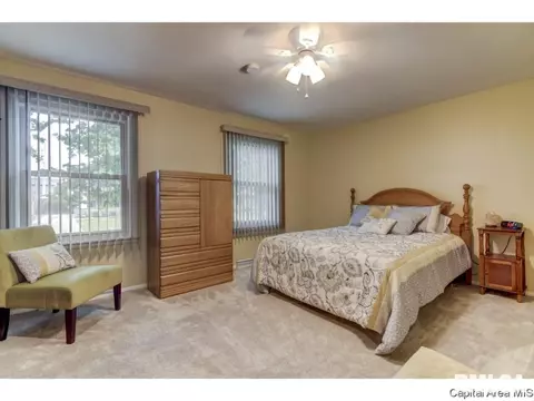 65 Lambert Ln, Springfield, IL 62704 photo 6