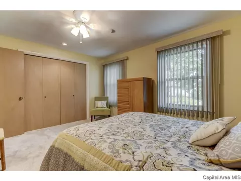 65 Lambert Ln, Springfield, IL 62704 photo 7