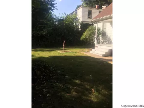 1130 E Spruce St, Springfield, IL 62703 photo 5