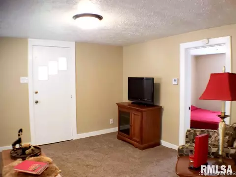 1053 N Ohio, Springfield, IL 62702 photo 3