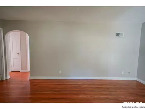 1930 N 6th St, Springfield, IL 62702 photo 9