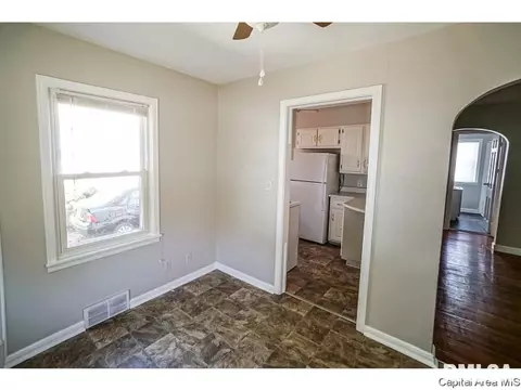 1930 N 6th St, Springfield, IL 62702 photo 14