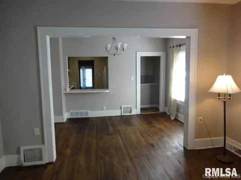 1720 S College St, Springfield, IL 62704 photo 5
