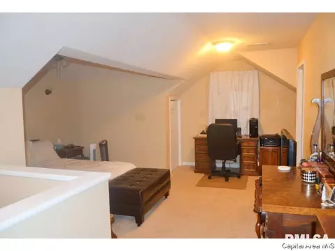 1009 N 1st St, Springfield, IL 62702 photo 11