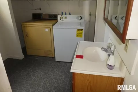 115 Jefferson St, Brighton, IL 62012 photo 12