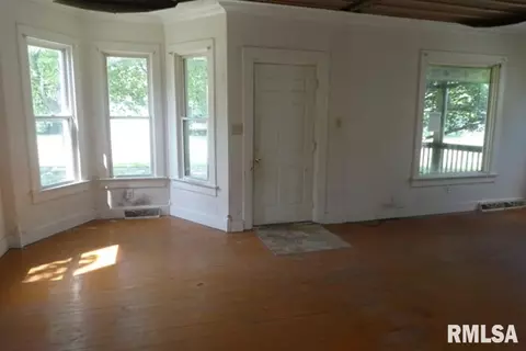 115 Jefferson St, Brighton, IL 62012 photo 4