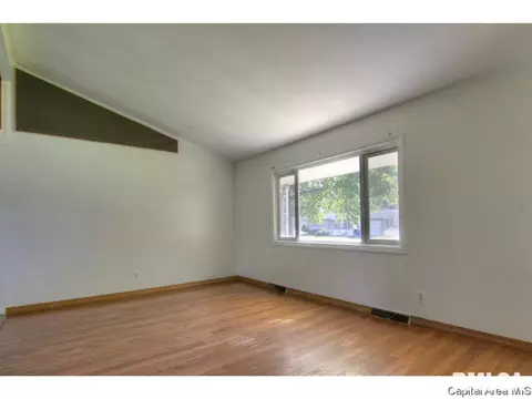 2253 Ramsey, Springfield, IL 62702 photo 4