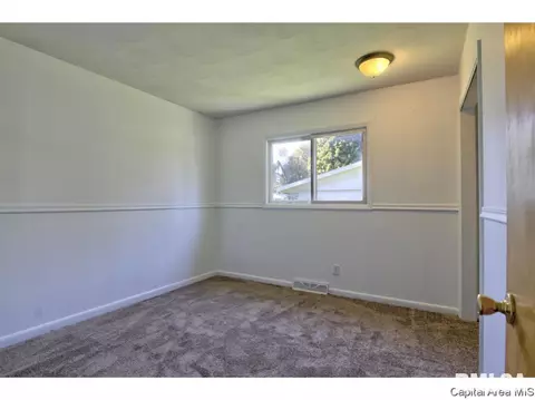 2253 Ramsey, Springfield, IL 62702 photo 9