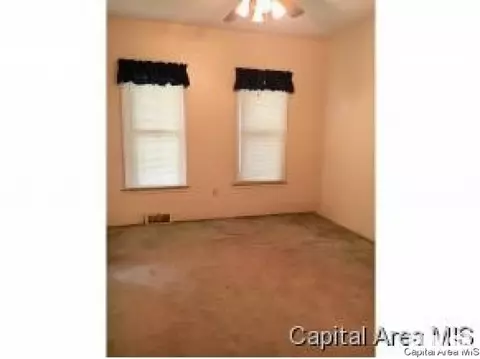 142 N Macarthur, Springfield, IL 62702 photo 6