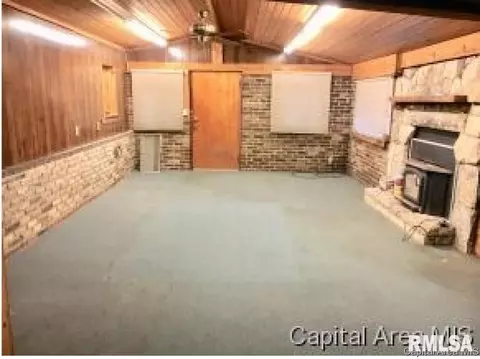 142 N Macarthur, Springfield, IL 62702 photo 4