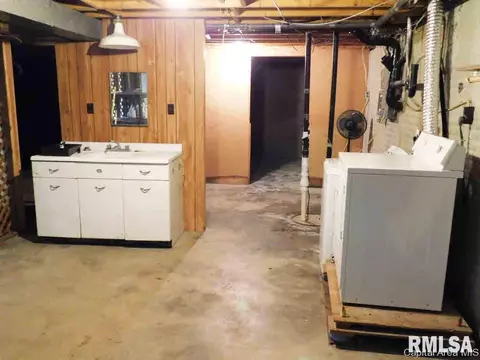 2809 E Black, Springfield, IL 62702 photo 14