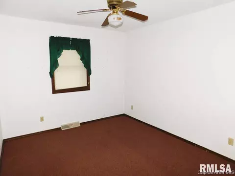 2809 E Black, Springfield, IL 62702 photo 11