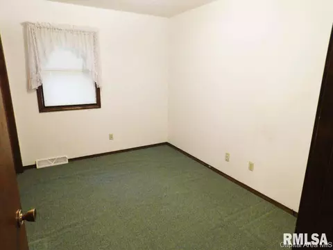 2809 E Black, Springfield, IL 62702 photo 7