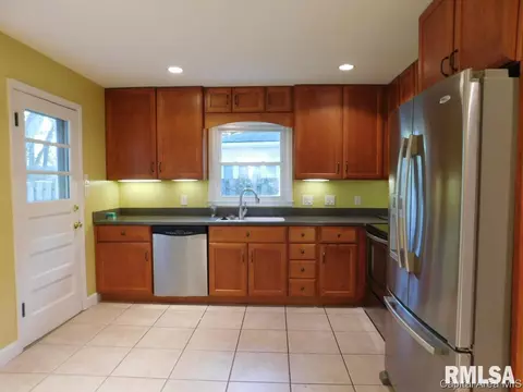 2000 Barberry Dr, Springfield, IL 62704 photo 8
