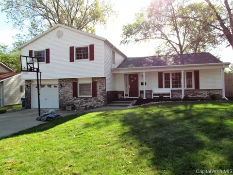 18 Groton Dr, Springfield, IL 62702 photo 1