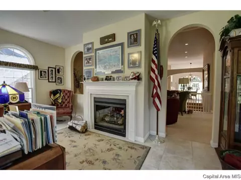 2013 W Laurel St, Springfield, IL 62704 photo 8