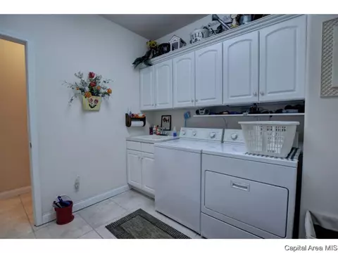 2013 W Laurel St, Springfield, IL 62704 photo 14