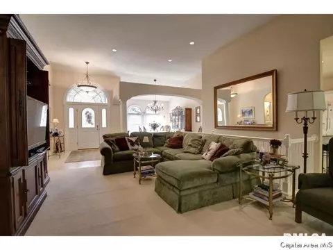 2013 W Laurel St, Springfield, IL 62704 photo 5