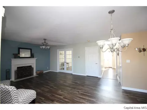 3817 Kerry Blvd, Springfield, IL 62712 photo 8