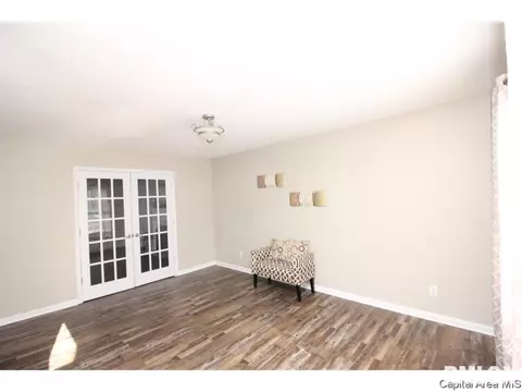 3817 Kerry Blvd, Springfield, IL 62712 photo 3