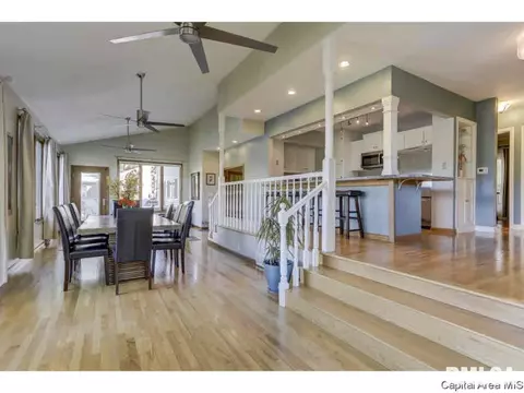 16 Long Bay Rd, Springfield, IL 62712 photo 11