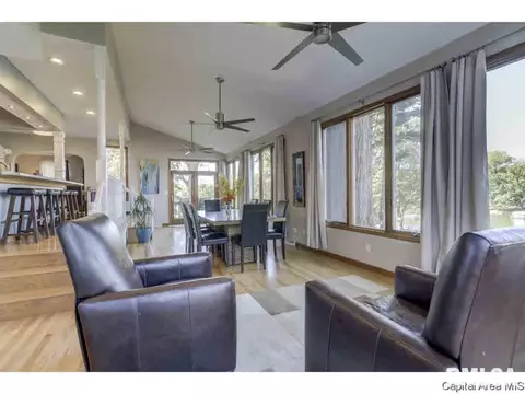 16 Long Bay Rd, Springfield, IL 62712 photo 12