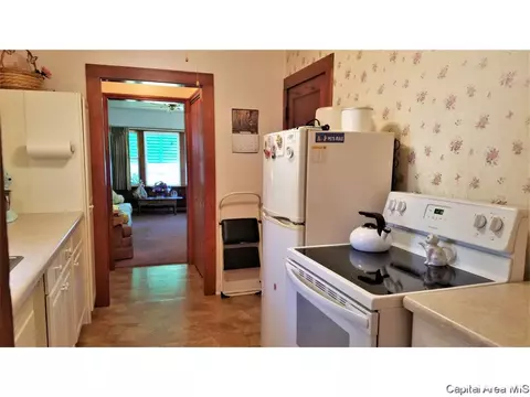 2308 S 11th St, Springfield, IL 62703 photo 13