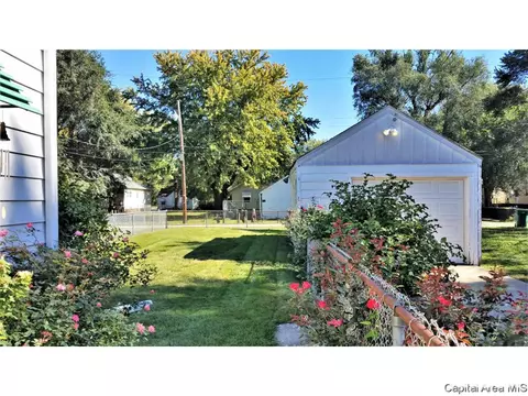 2308 S 11th St, Springfield, IL 62703 photo 4