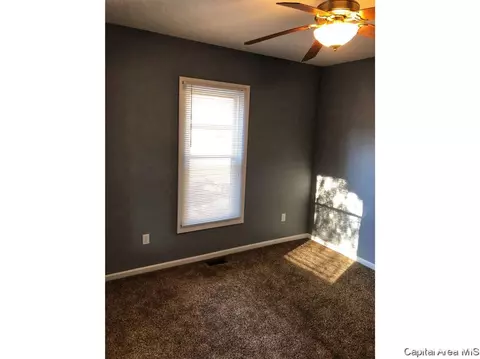 2420 N 15th St, Springfield, IL 62702 photo 14