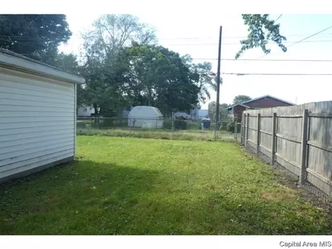 2209 S 10th St, Springfield, IL 62703 photo 17