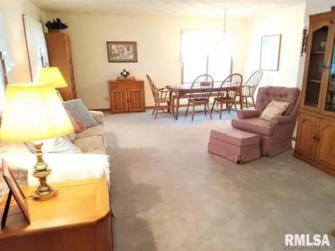 2804 Rainier, Springfield, IL 62704 photo 3