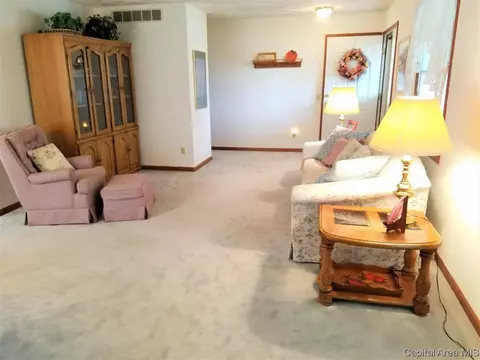 2804 Rainier, Springfield, IL 62704 photo 4