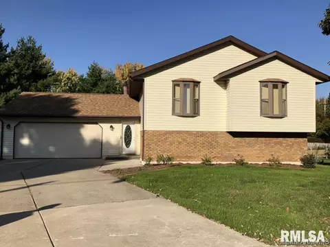 100 Exeter Ct, Springfield, IL 62704 photo 1