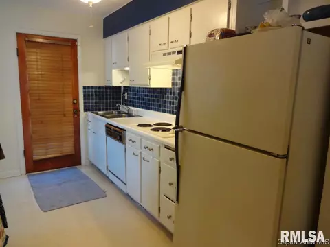 1920 S Whittier Ave, Springfield, IL 62704 photo 9