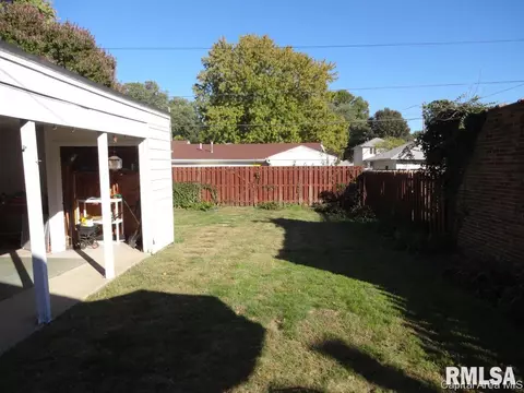 1920 S Whittier Ave, Springfield, IL 62704 photo 21