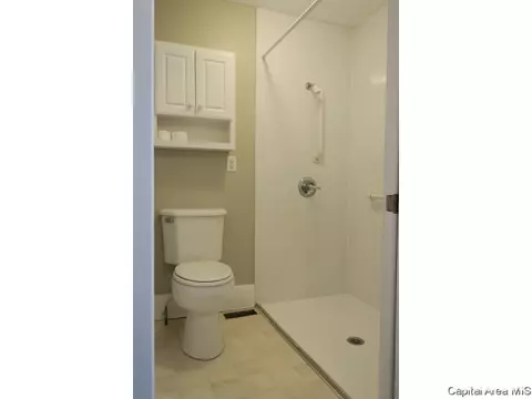 1108 N Macarthur Blvd, Springfield, IL 62702 photo 13