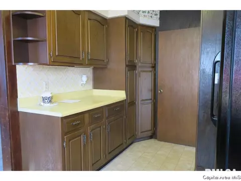 1108 N Macarthur Blvd, Springfield, IL 62702 photo 6