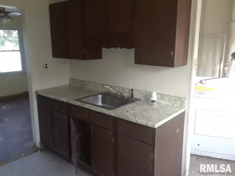 14 Barbara Ct, Springfield, IL 62704 photo 3