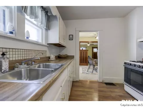 1937 S Spring St, Springfield, IL 62704 photo 10