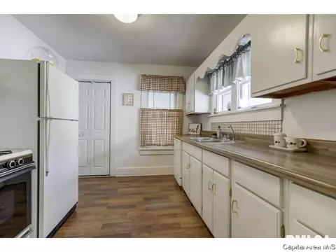 1937 S Spring St, Springfield, IL 62704 photo 13