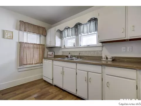 1937 S Spring St, Springfield, IL 62704 photo 12