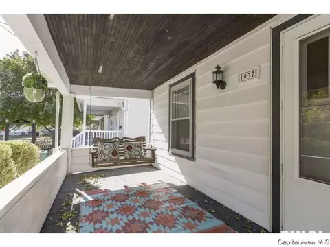 1937 S Spring St, Springfield, IL 62704 photo 4