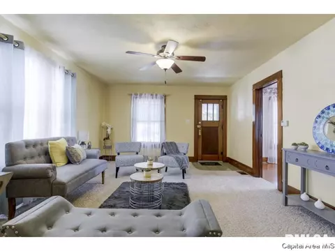 1937 S Spring St, Springfield, IL 62704 photo 5