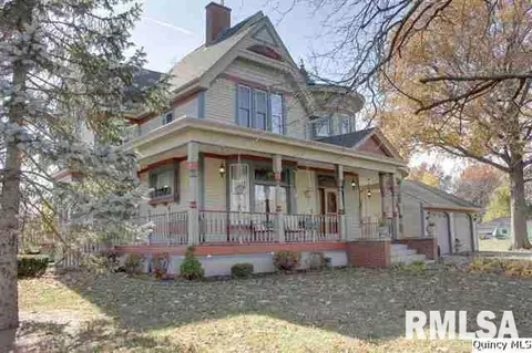 526 Locust, Carthage, IL 62321 photo 1