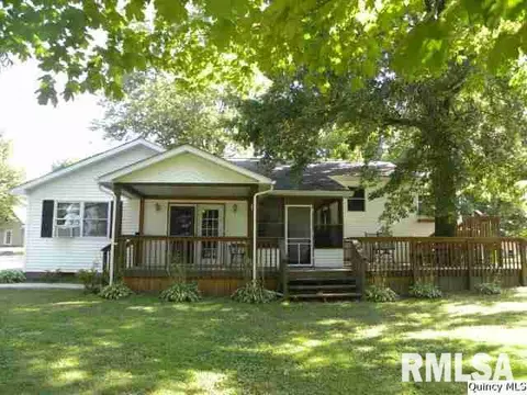150 Front, Barry, IL 62312 photo 1