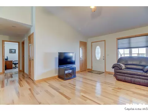 2918 Cronin Dr, Springfield, IL 62711 photo 2