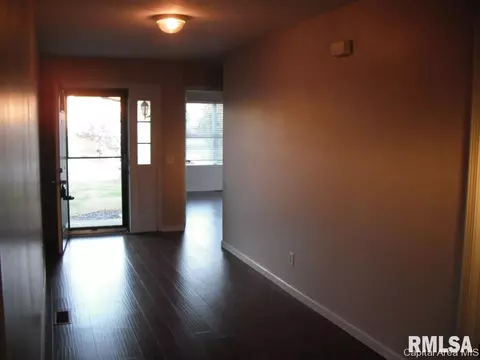 4423 Harvard Dr, Springfield, IL 62712 photo 3