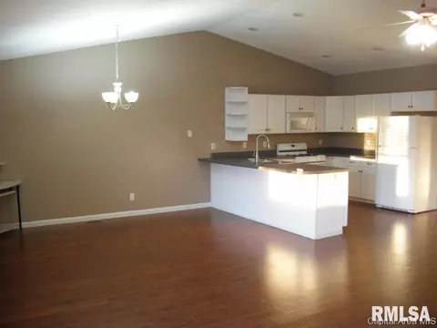4423 Harvard Dr, Springfield, IL 62712 photo 5