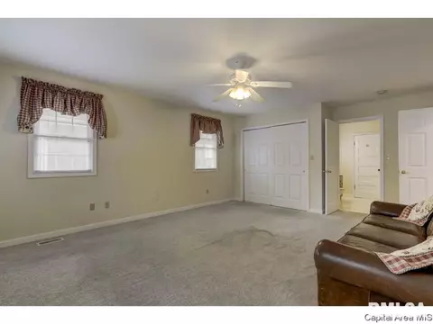 1616 Holmes Ave, Springfield, IL 62704 photo 17